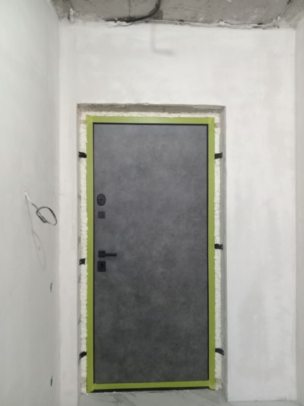 Стальная 12/6 СН чёрный муар — ННУ350ПФ-10 чёрный кварц / В001П-12 бетон лофт графит